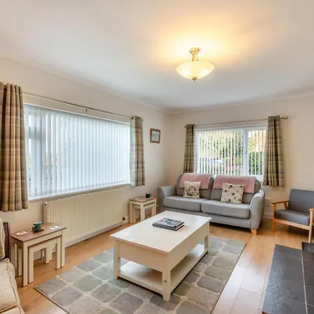 3 Bed In Oc-m34454 Alne