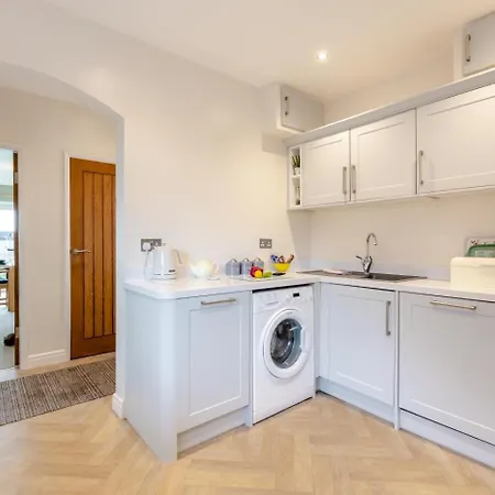 בית נופש 3 Bed In Oc-m34454 *